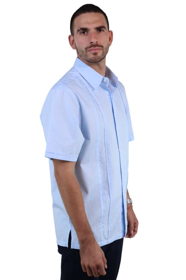 Camisa Manga Corta tipo Guayabera Color Azul Cielo Con Textura Corte Clásico Para Hombre